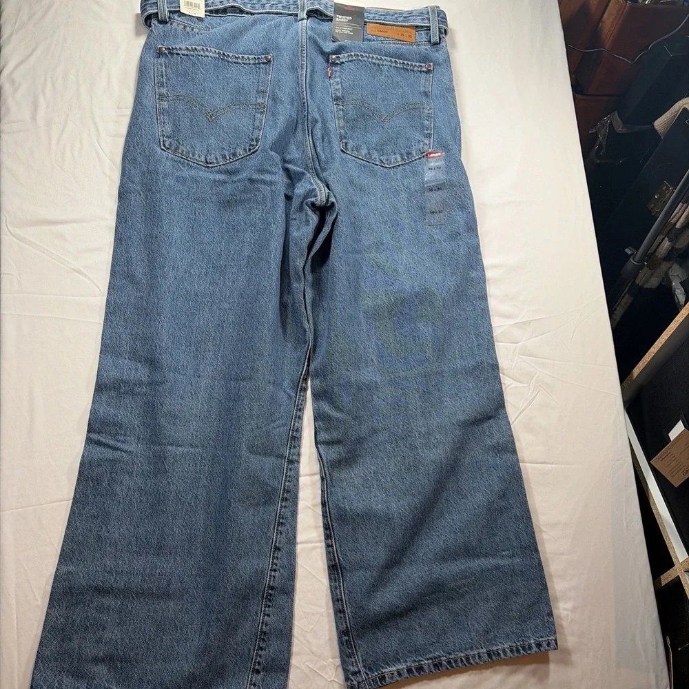 Levi's Premium Twisted Baggy Wide Leg Men's Jeans Size 36x30 Brand New Belted